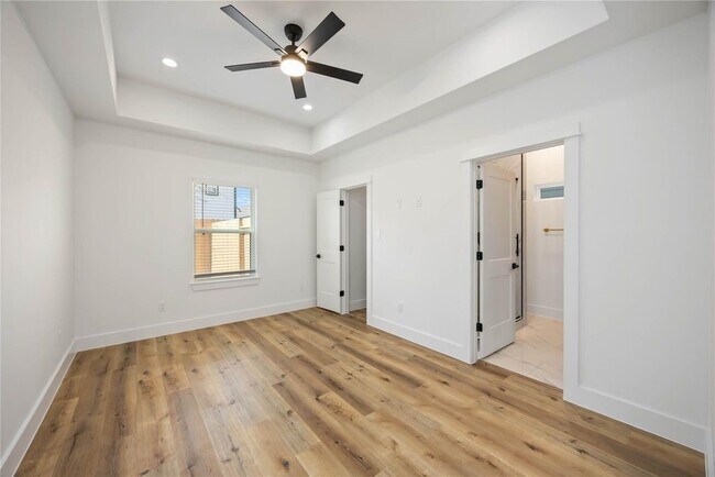 Building Photo - 8009 Cora St