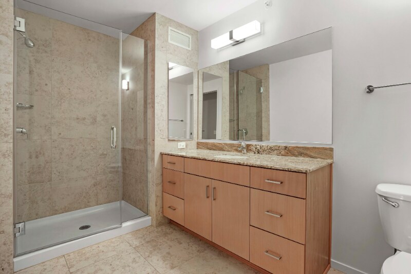 Building Photo - 225 E Illinois St