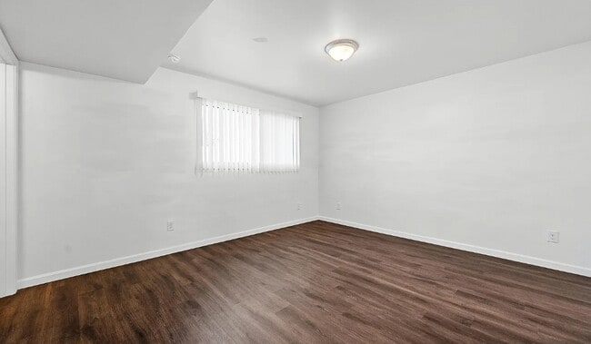 Building Photo - 1720 E Hermosa Dr