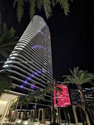 Building Photo - 801 S Miami Ave