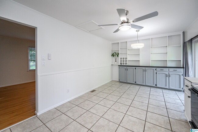 Building Photo - 1064 Sherbrooke Dr