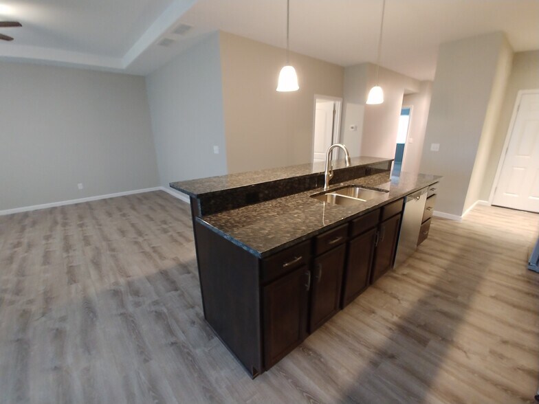 Building Photo - 7320 Chucks Way