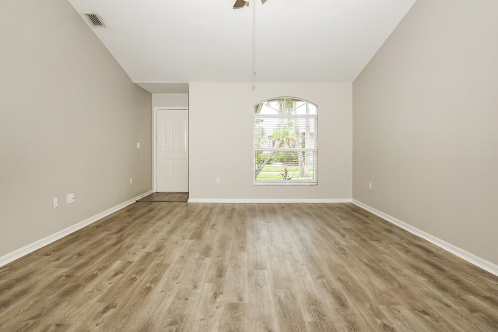 Building Photo - 5146 Old Ashwood Dr