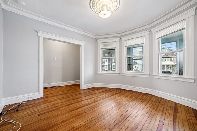 Building Photo - 78 W 6th St