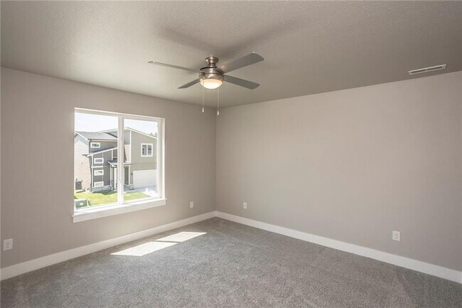 master bedroom - 17107 Blue Sage Ln