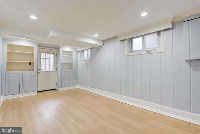 Building Photo - 6916 New Hampshire Ave