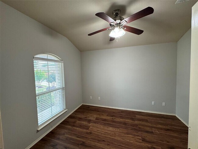 Building Photo - 1036 Estival Dr