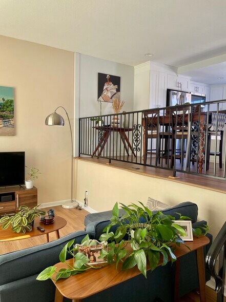 Living space - 2742 Meadow Lark Dr