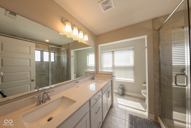Building Photo - 13496 Erlen Dr