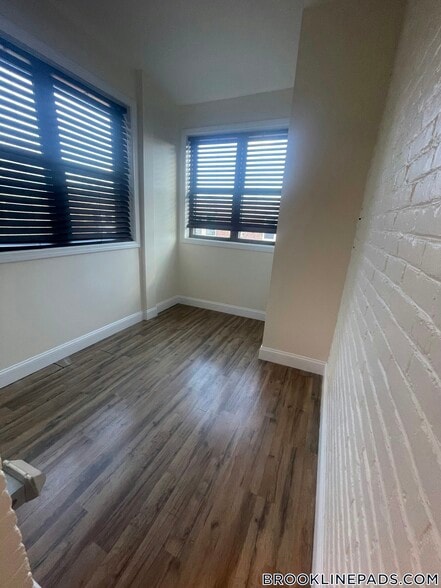 Building Photo - 69 Babcock St