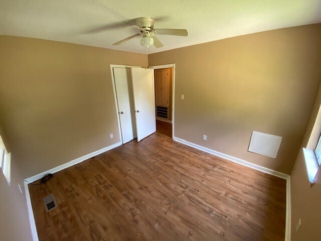 Building Photo - 2596 Ragsdale Rd