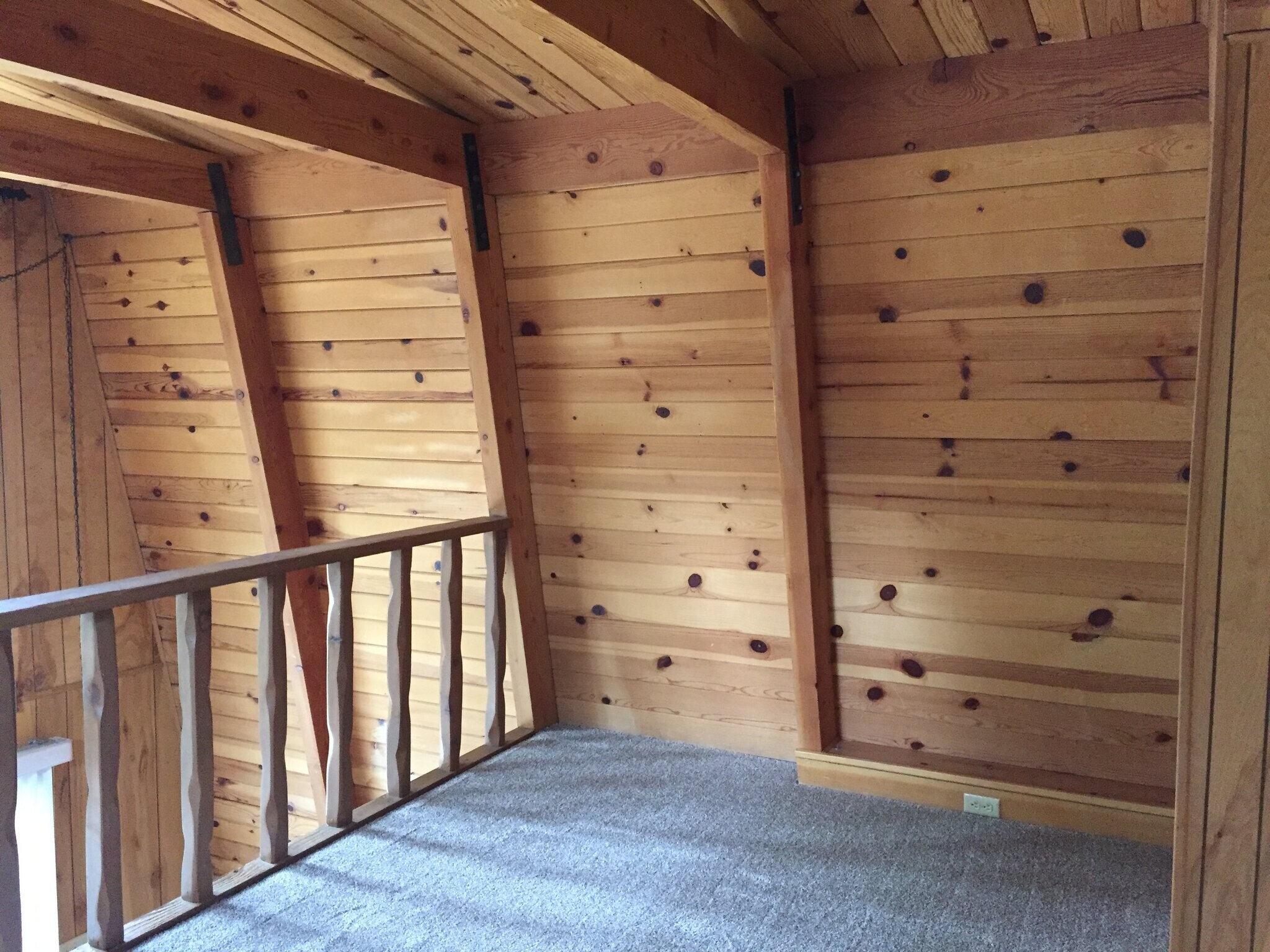 Building Photo - 2037 Fox Ln