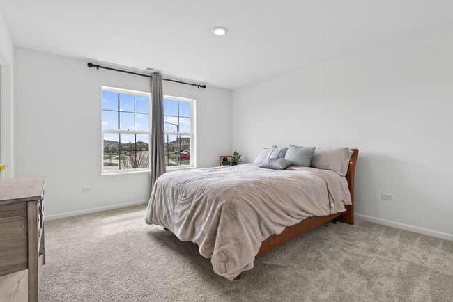 Building Photo - 15012 W Cyrus Dr