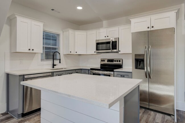 Building Photo - 4115 Whitman Ave