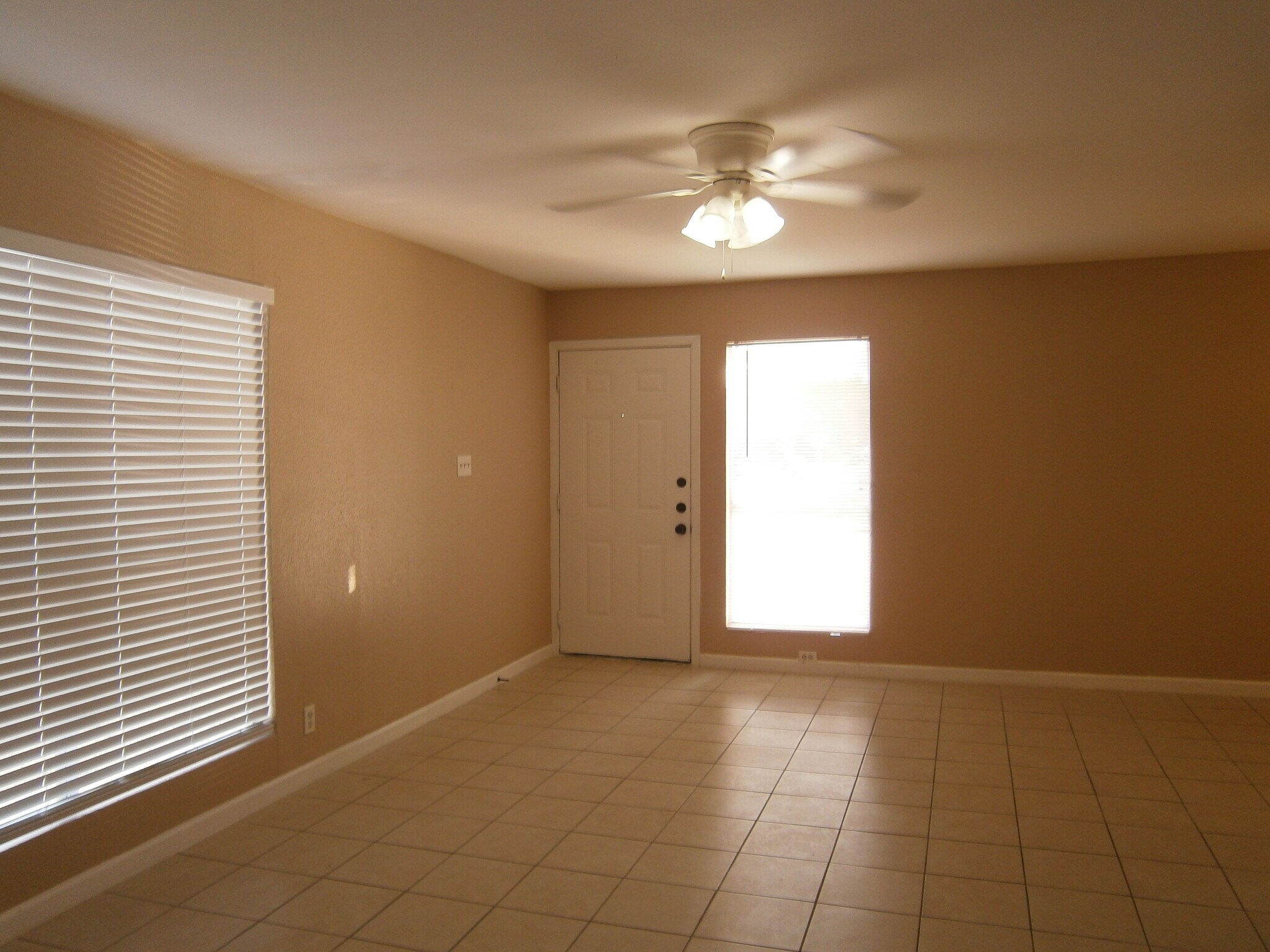 Building Photo - 7004 Aries Ln