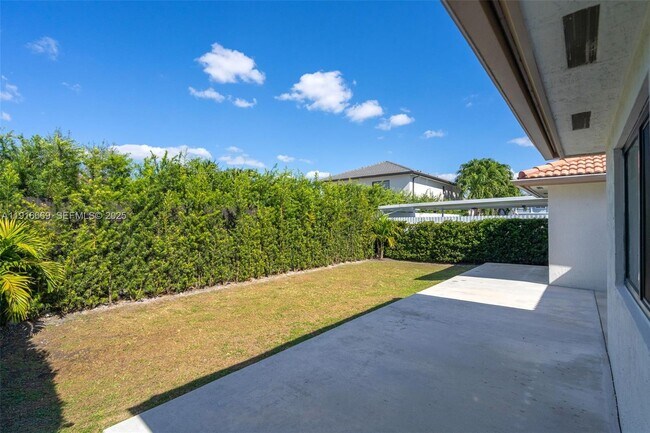 Building Photo - 15057 SW 32nd St