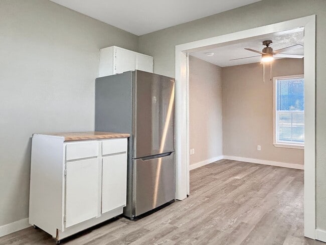 Building Photo - 1 Bedroom - Downstairs Duplex in Canyon Lake - Hill Country Views