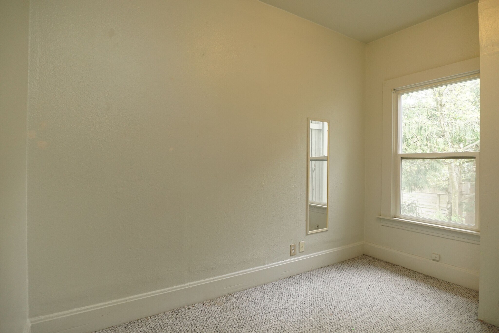 Building Photo - 4817 S Lucile St