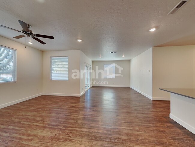 Building Photo - 5054 W White Ash Ct