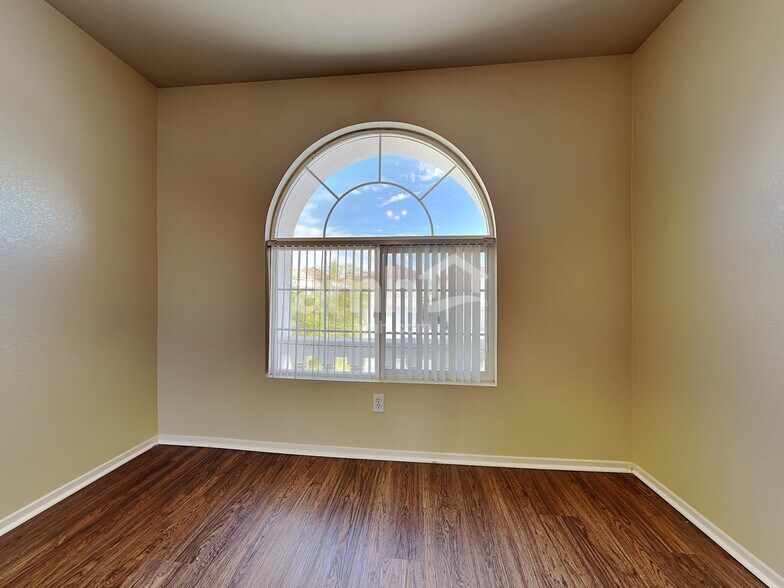 Building Photo - 8321 Canvas Ct