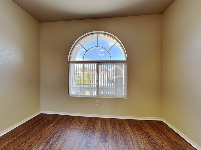 Building Photo - 8321 Canvas Ct
