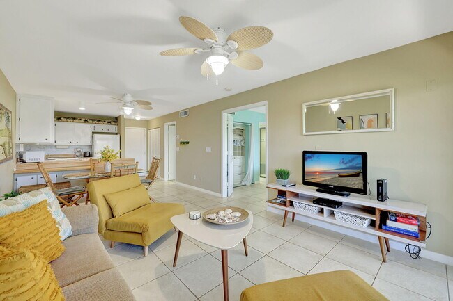 Building Photo - 2400 S Ocean Dr