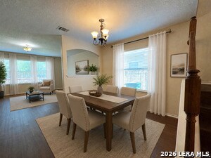 Building Photo - 10247 Huisache Field