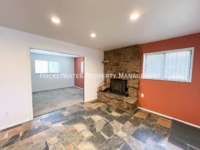 Building Photo - 5452 Blackhawk Rd