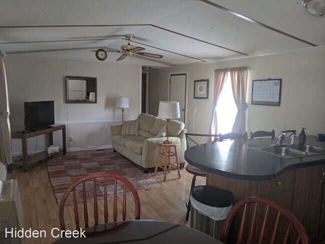 Building Photo - 2 br, 1 bath House - 235 Monarch Lane