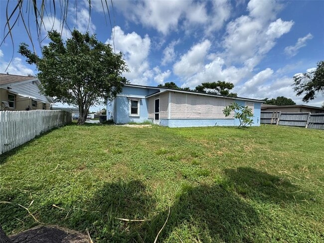 Building Photo - 1061 Rushmore Dr