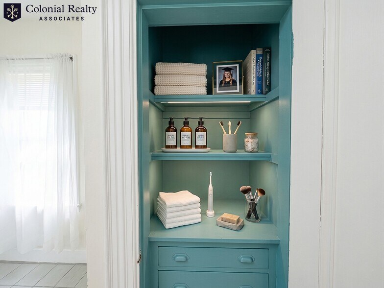 Building Photo - 38 Allston St