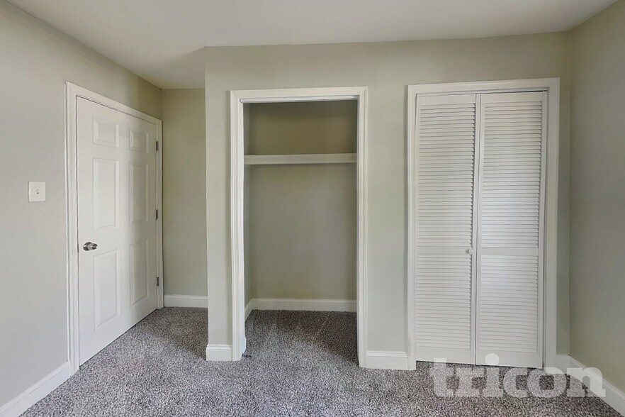 Building Photo - 1325 Farrara Dr