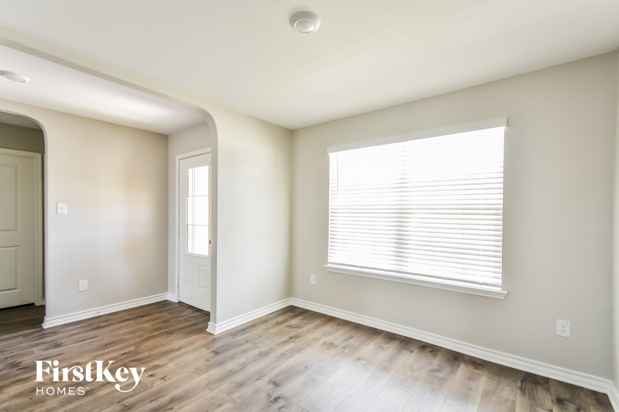 Building Photo - 6502 Hoffman Pln