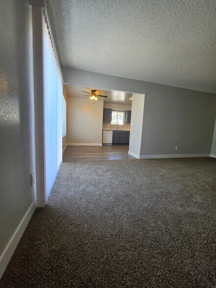Building Photo - 4264 N Bengston Ave