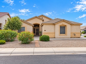 Building Photo - 2680 S Holguin Way
