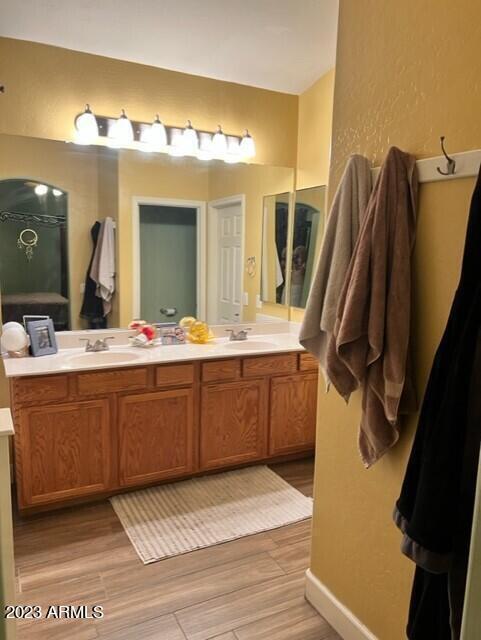 Building Photo - 3086 E Kingbird Pl