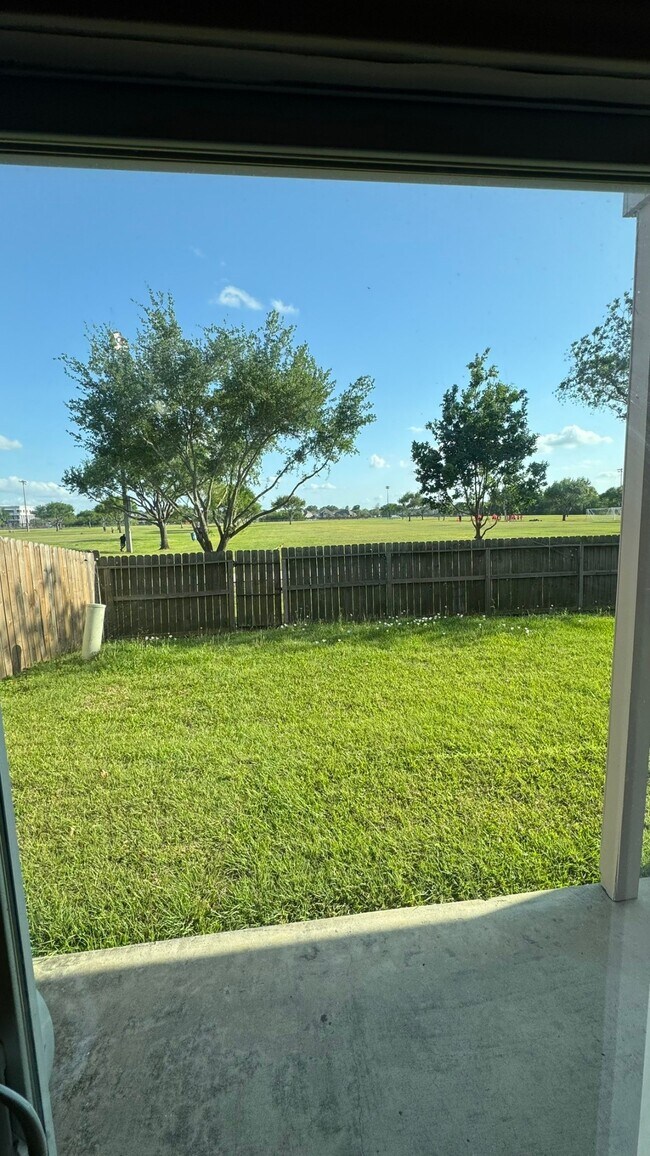 Building Photo - 13647 Padgett Dr