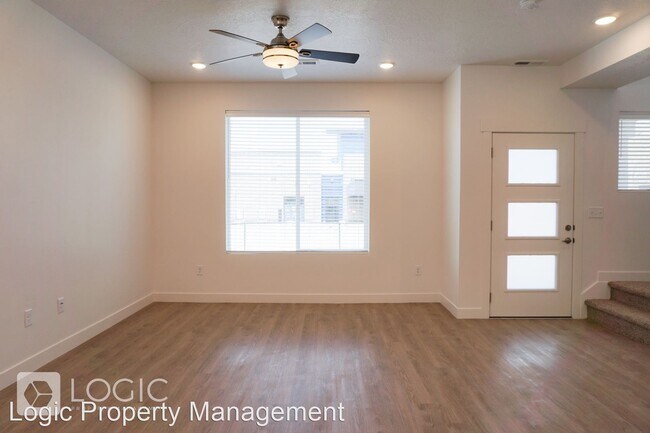 Building Photo - 3 br, 2.5 bath House - 5488 W Ace Court