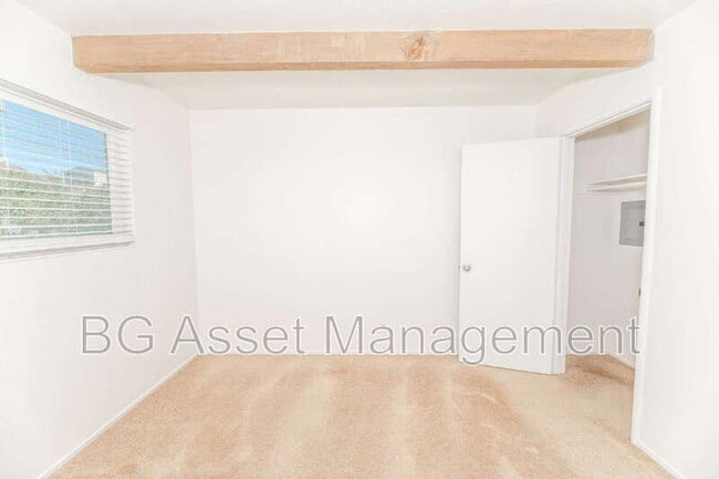 Building Photo - 1452 Merced St