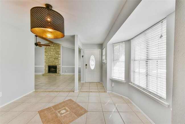 Building Photo - 9108 Texas Sun Dr