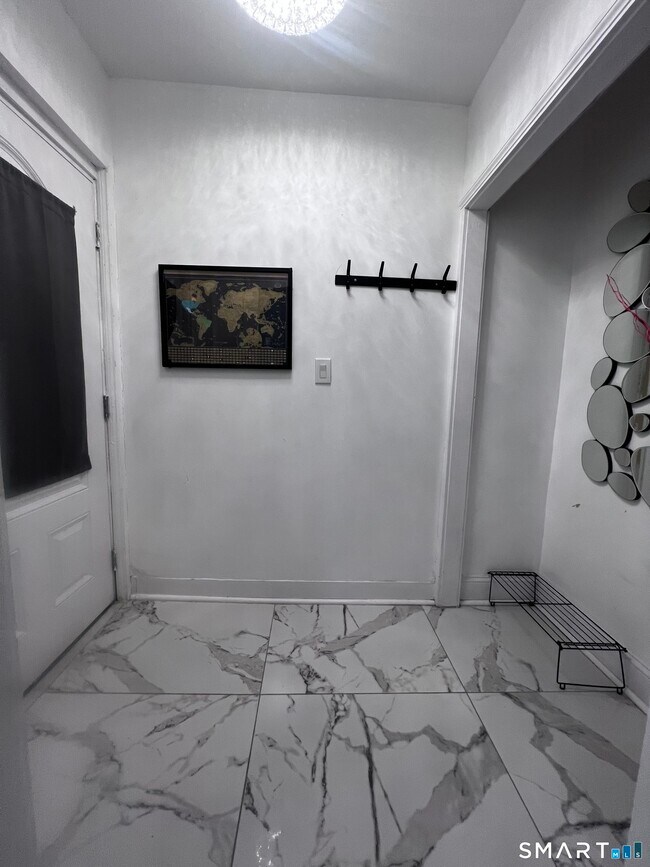 Building Photo - 54 Ward Pl