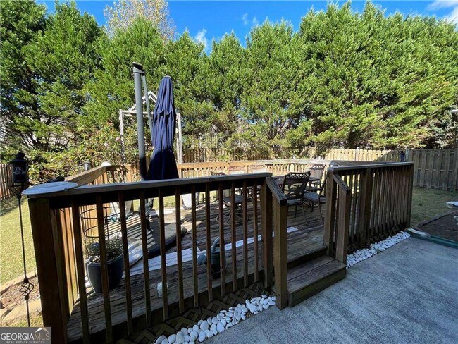 Building Photo - 5775 White Creek Run