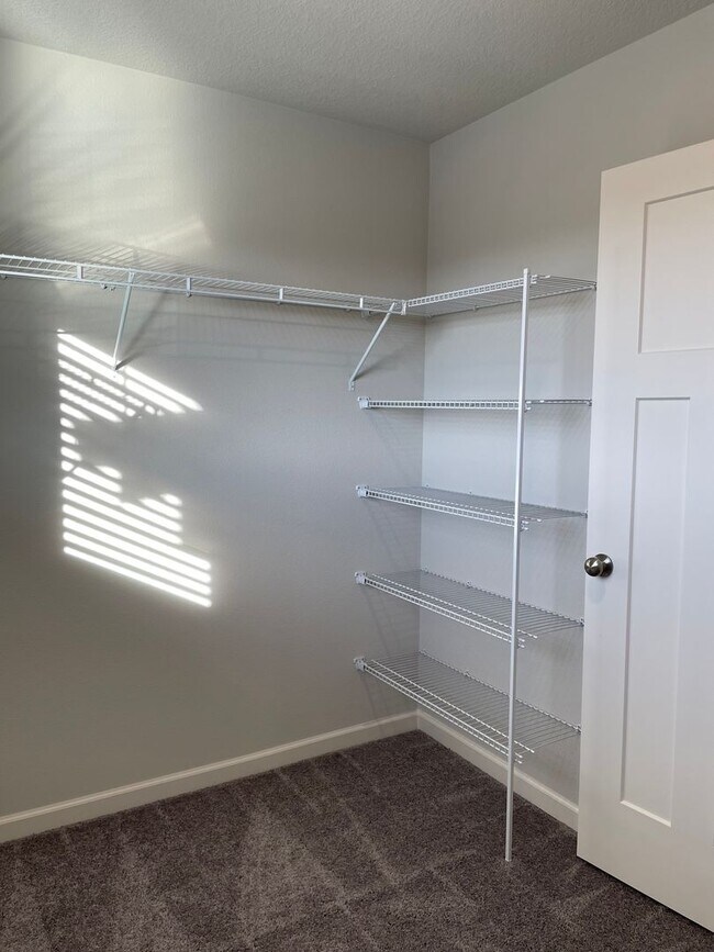 Building Photo - NEWER 4 Bed 2.5 Bath Home! Located near the Ridgefield Outdoor Recreation Center, equestrian faci...