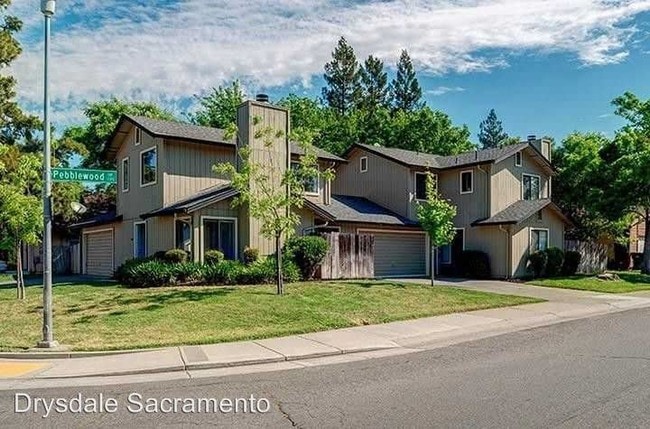 Building Photo - 3 br, 2.5 bath House - 1253 Pebblewood Drive