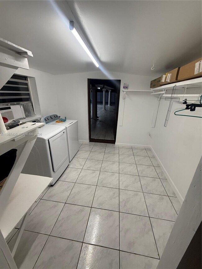 Building Photo - 11602 NW 58th Ave