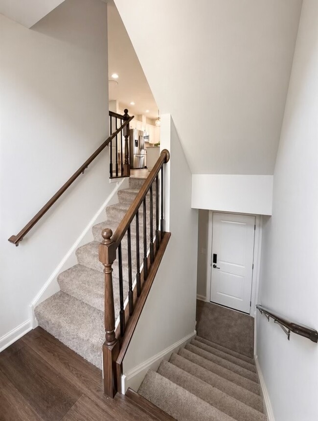 Building Photo - 470 Woodmoor Dr