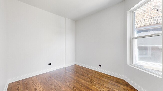 Building Photo - 6227 S Langley Ave