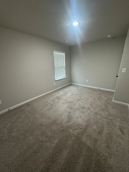 Building Photo - 7204 Stoney Wood Ln