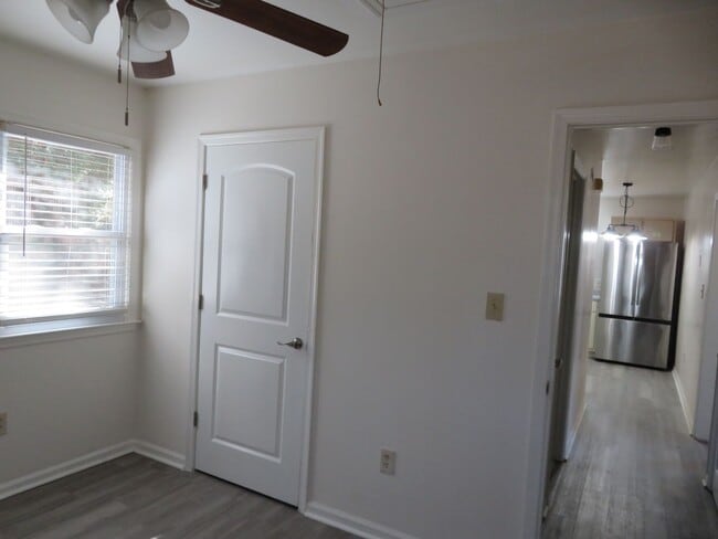 Building Photo - 2529 Pin Oak Ct