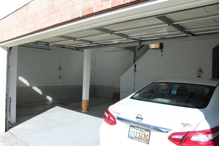 Building Photo - 1194 Hawberry Cir